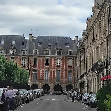 Place De La Bastille