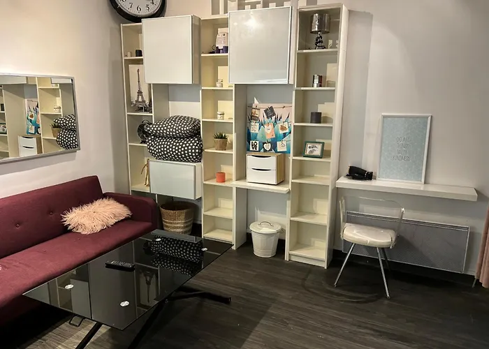 Place De La Bastille *